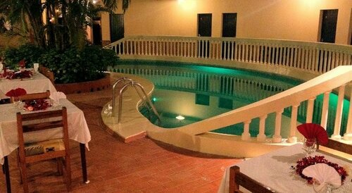 Гостиница Hotel Le Flamboyant в Зигиншоре