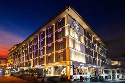 Гостиница DoubleTree by Hilton Hotel Istanbul - Old Town в Фатихе