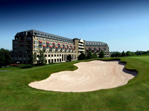 Гостиница Celtic Manor Resort в Ньюпорте