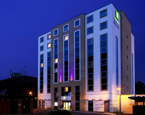 Гостиница Holiday Inn Express London-Watford Junction, an Ihg Hotel в Уотфорде