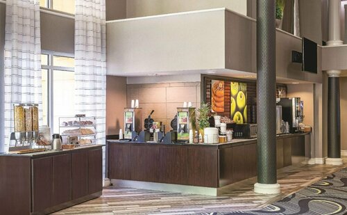 Гостиница La Quinta Inn & Suites by Wyndham Univ Area Chapel Hill в Штате Северная Каролина