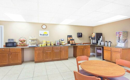 Гостиница La Casa Inn Albany Near Tifton Ga i 75 в Олбани