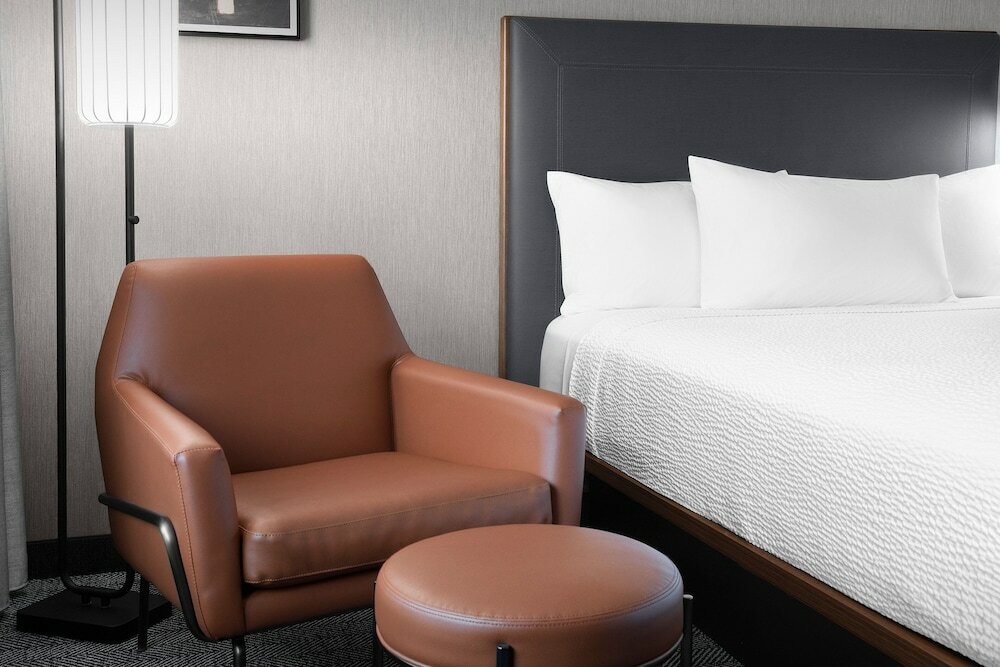 Фото Courtyard by Marriott Portland Tigard