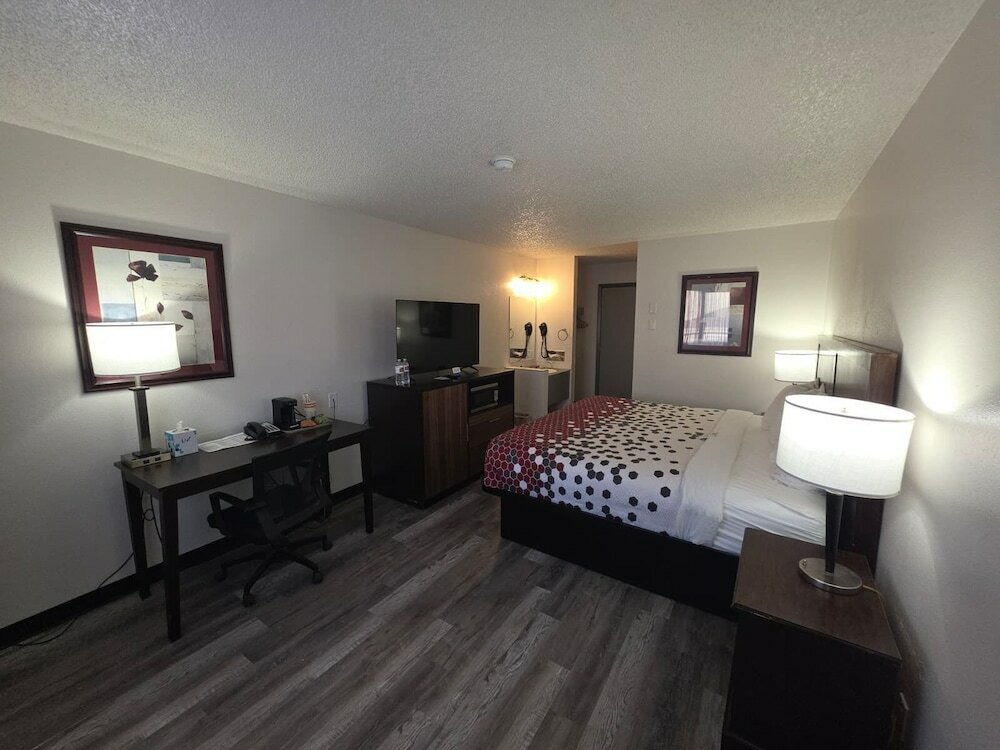 Фото Rodeway Inn Billings Logan Intl Airport, Near St. Vincent Hospital