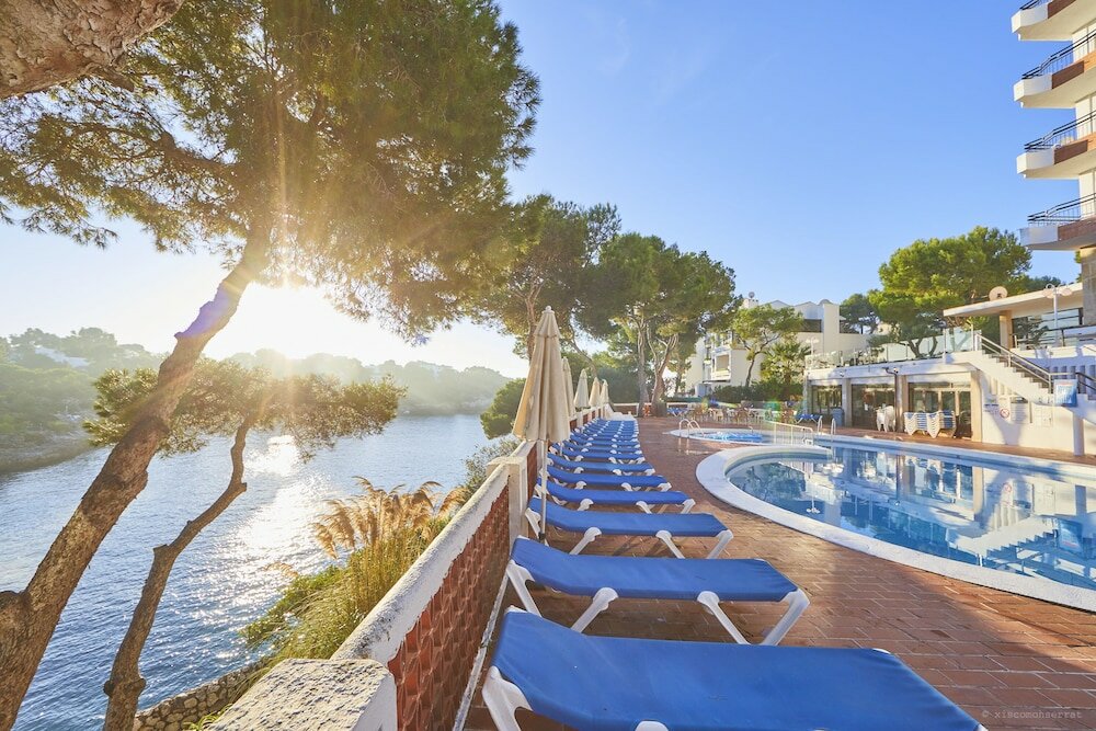 Фото Hotel Cabot Cala Ferrera