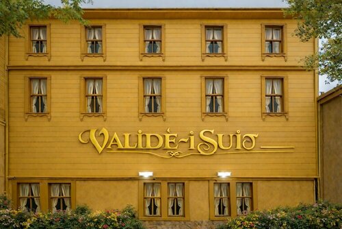 Valide-i Suit