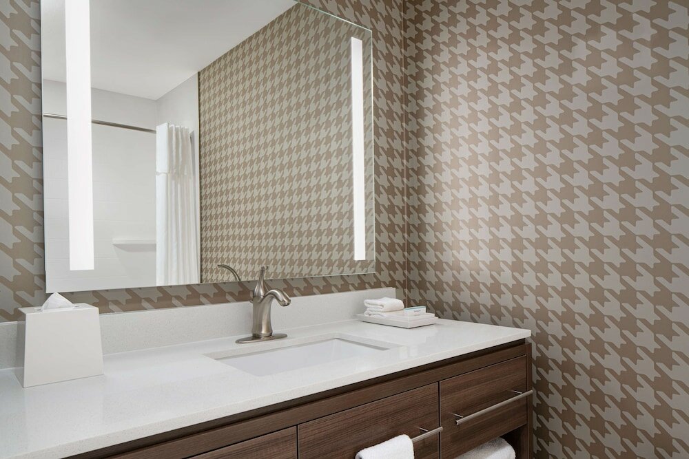 Фото Home2 suites by Hilton Carlsbad