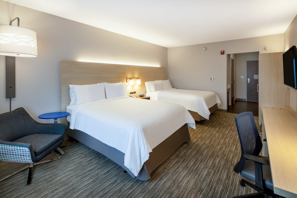Фото Holiday Inn Express & Suites Ft Myers Beach-Sanibel Gateway, an Ihg Hotel