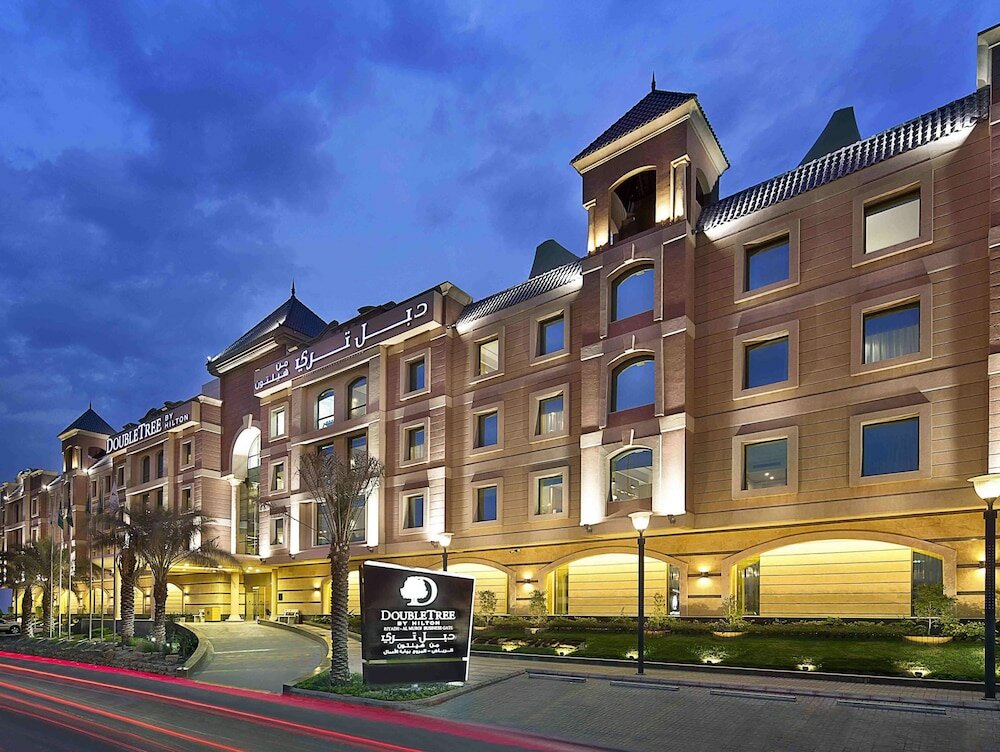 Фото DoubleTree by Hilton Riyadh - Al Muroj Business Gate