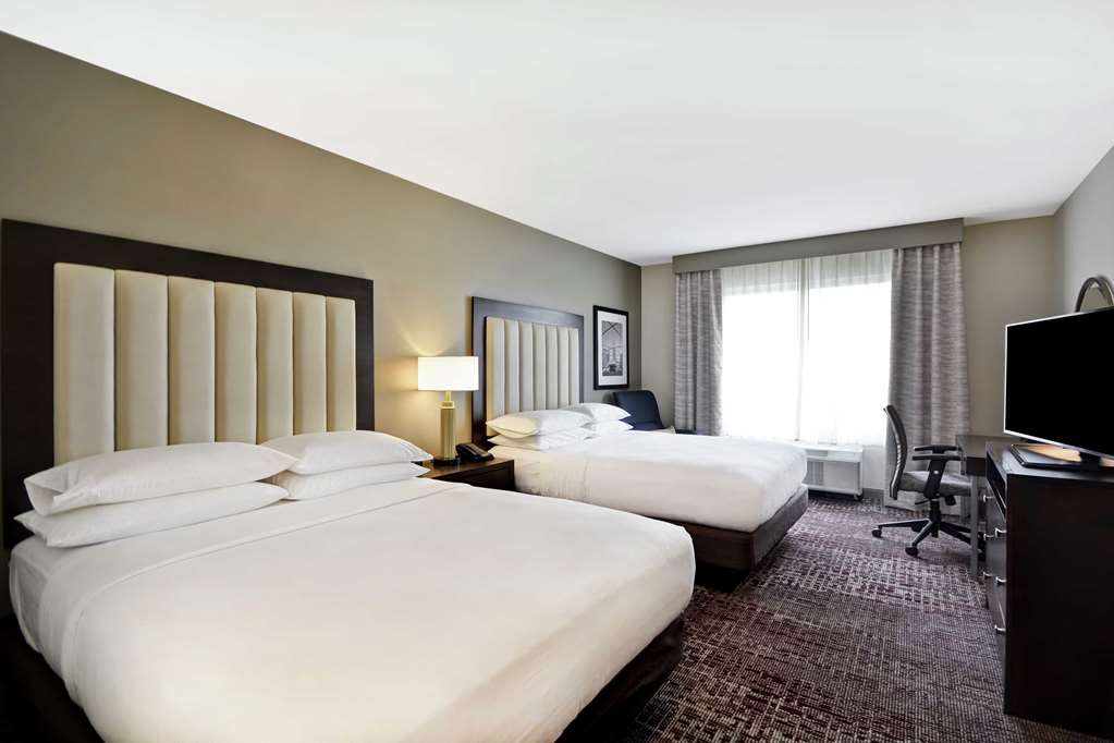 Фото DoubleTree by Hilton Chicago Midway Airport