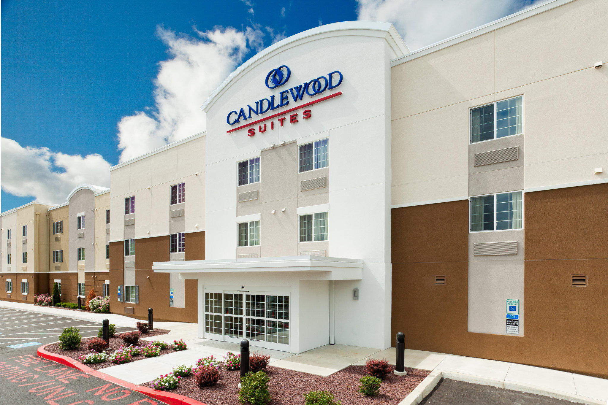 Фото Candlewood Suites Harrisburg, an Ihg Hotel