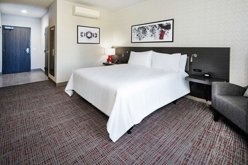 Фото Hilton Garden Inn Irvine Spectrum Lake Forest