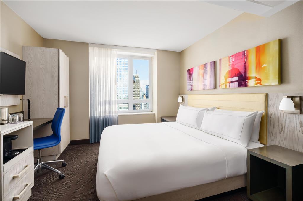 Фото DoubleTree by Hilton New York Times Square West