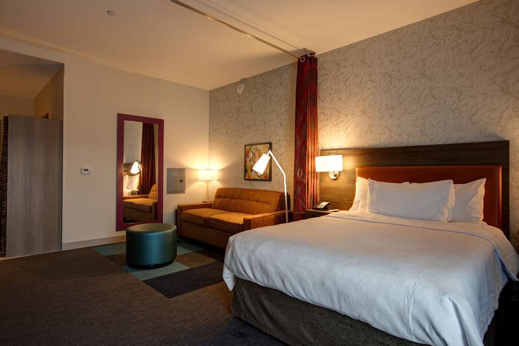 Фото Home2 Suites by Hilton Charlotte Uptown, Nc