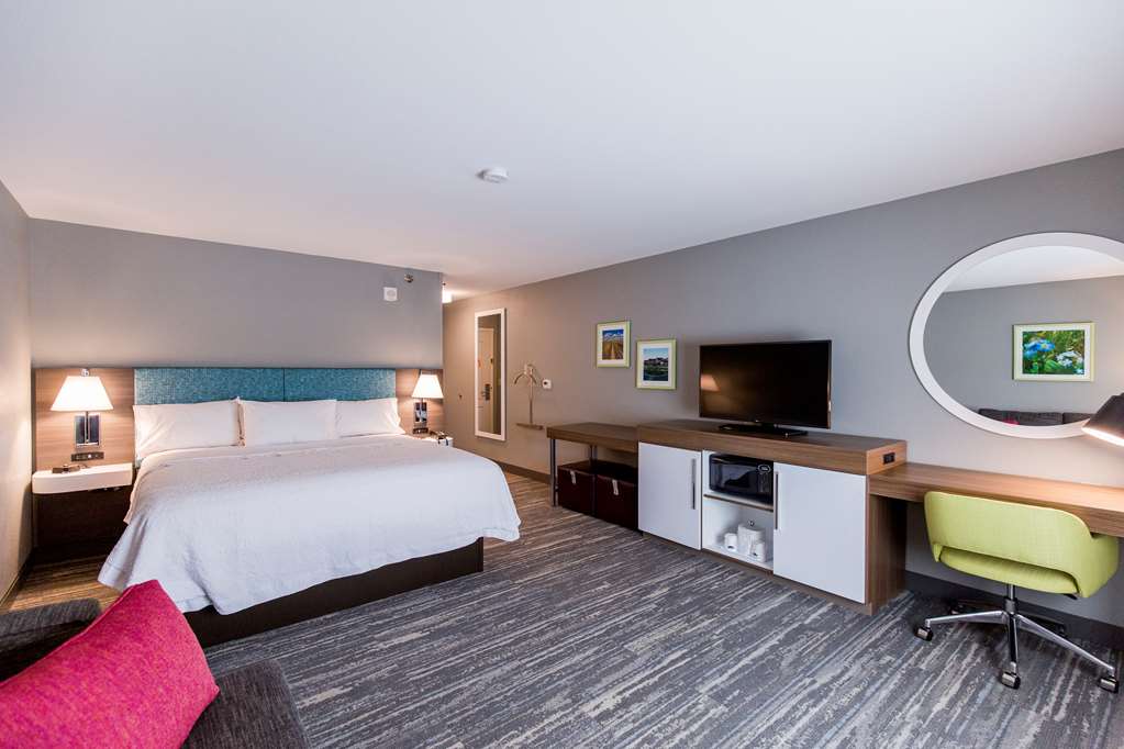 Фото Hampton Inn Bismarck