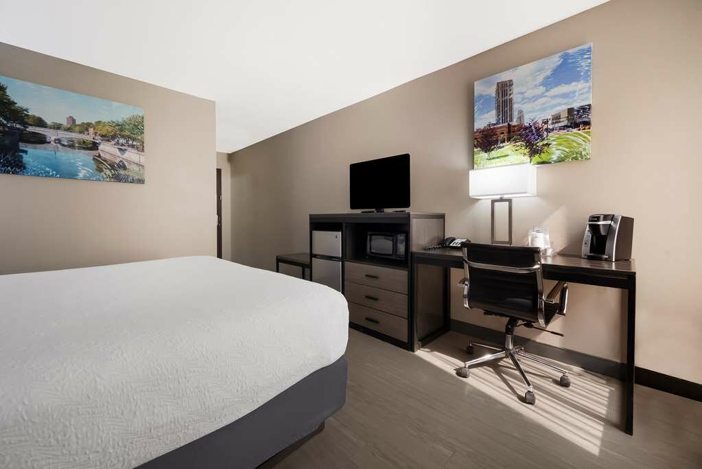Фото Best Western Executive Inn