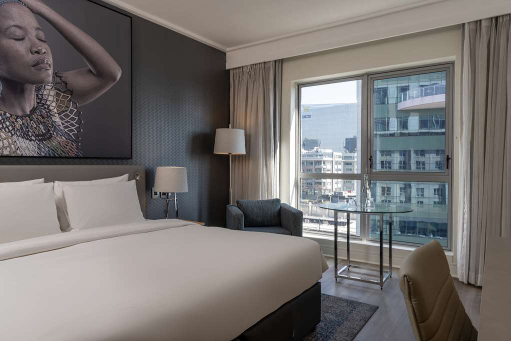 Фото Radisson Blu Gautrain Hotel, Sandton Johannesburg