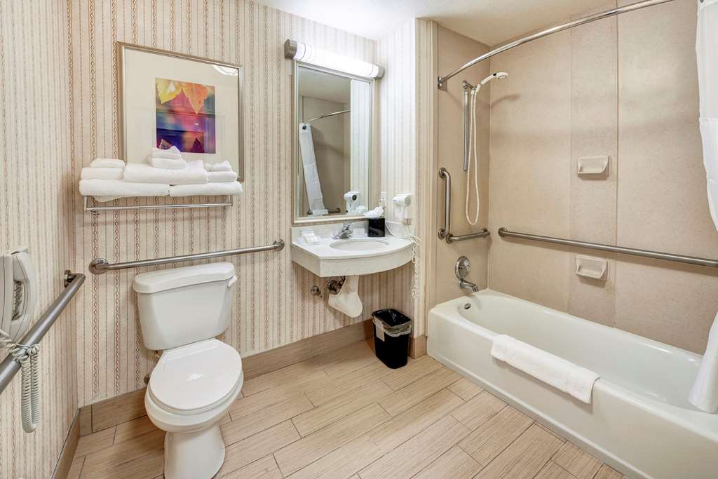 Фото Hilton Garden Inn Portland Airport