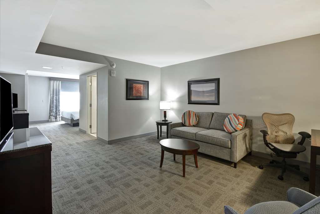 Фото Hilton Garden Inn Toledo Perrysburg