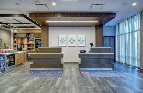 Гостиница Hilton Garden Inn Toronto Brampton West в Миссиссаге