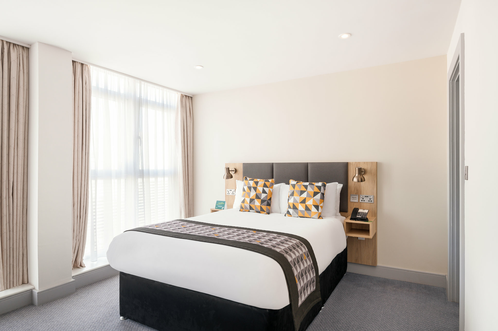Фото Holiday Inn Birmingham City Centre