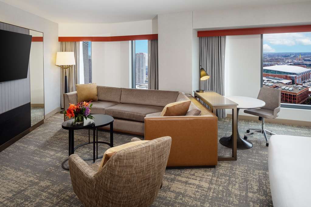 Фото Hilton Columbus Downtown