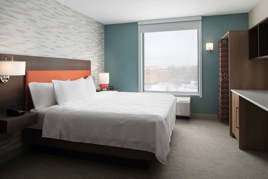 Фото Home2 Suites by Hilton Des Moines at Drake University