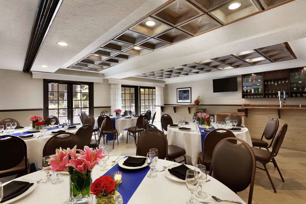 Фото Embassy Suites by Hilton Lompoc Central Coast