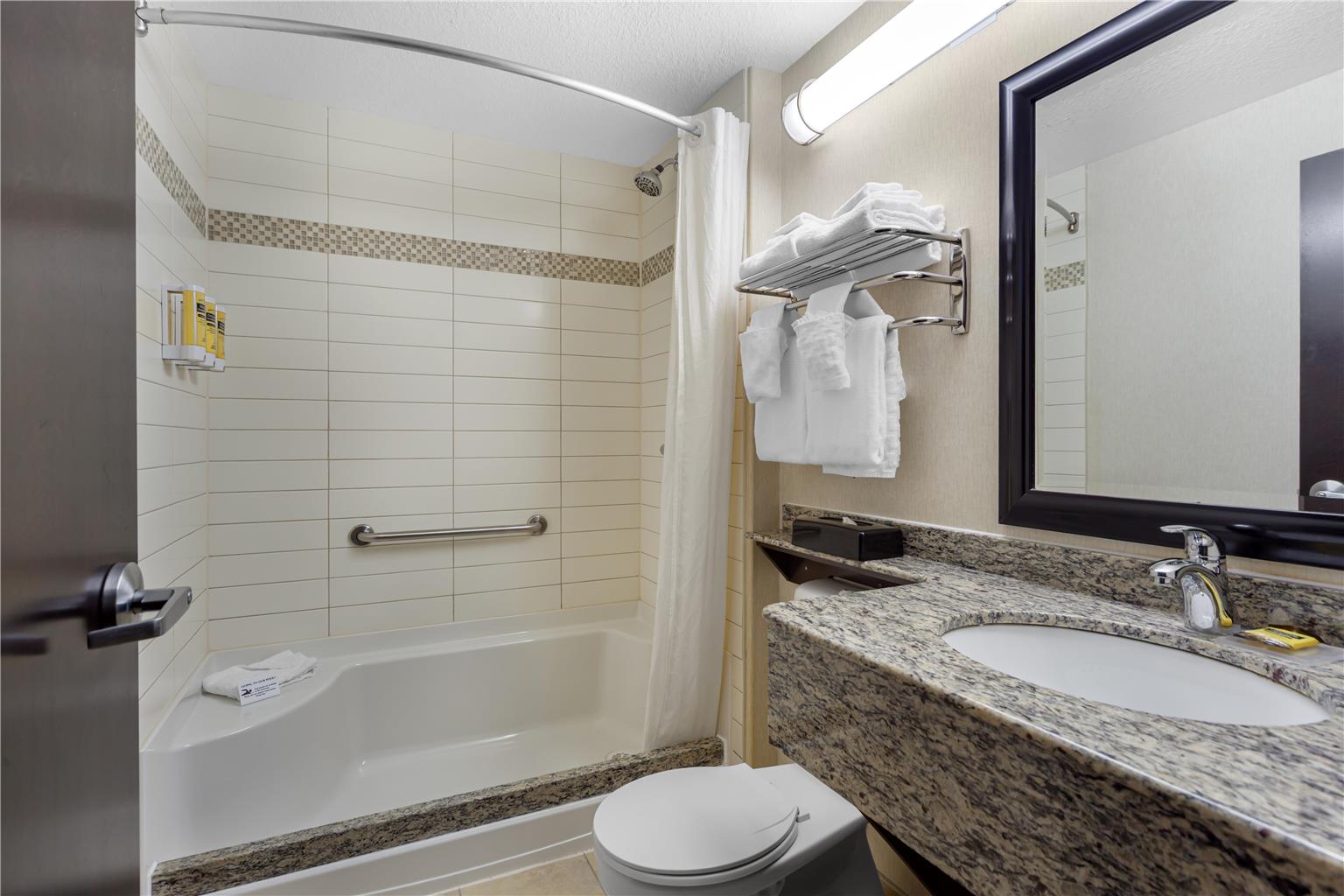 Фото Best Western Plus The Inn At St. Albert