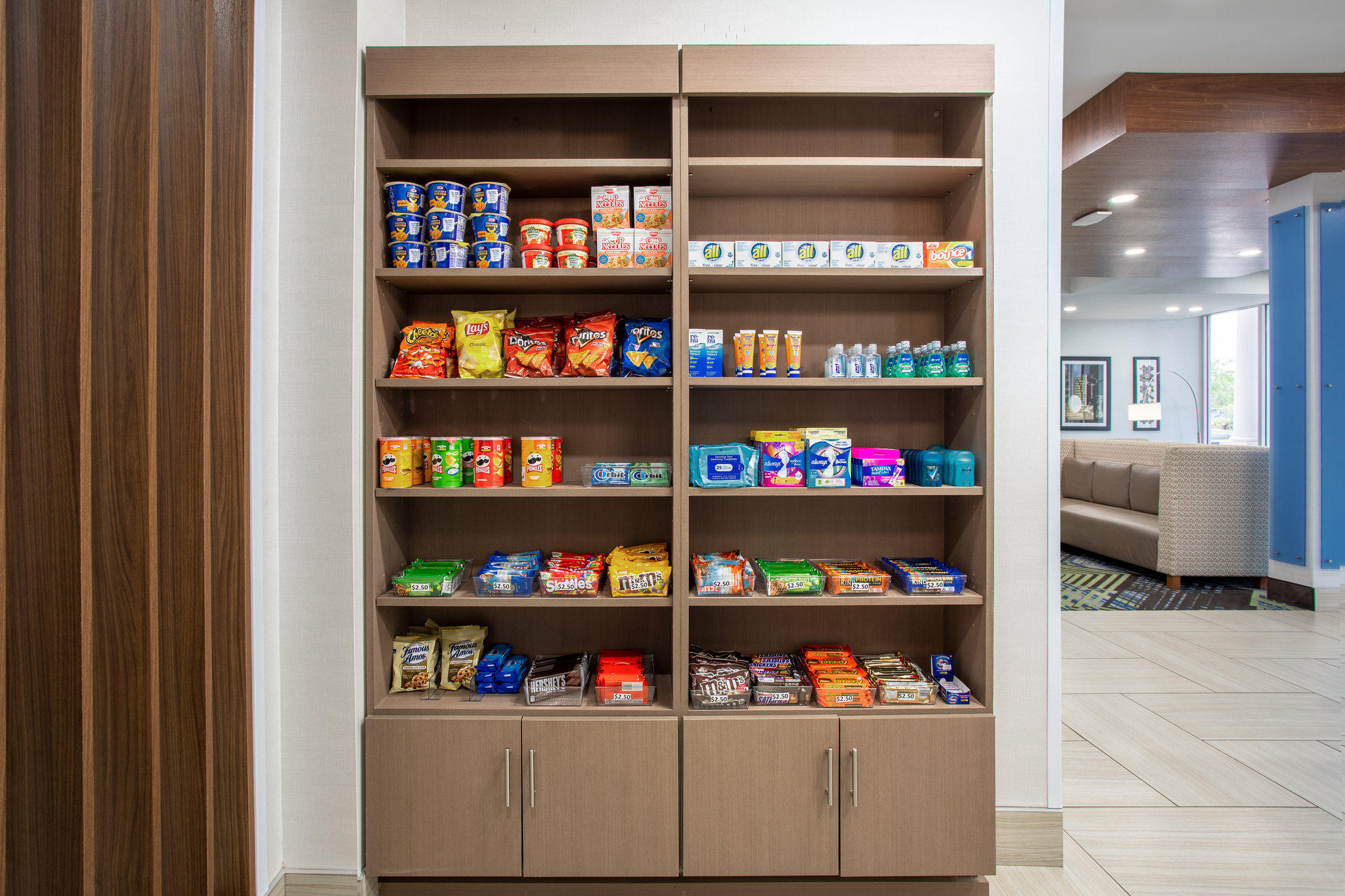 Фото Holiday Inn Express and Suites Miramar, an Ihg Hotel