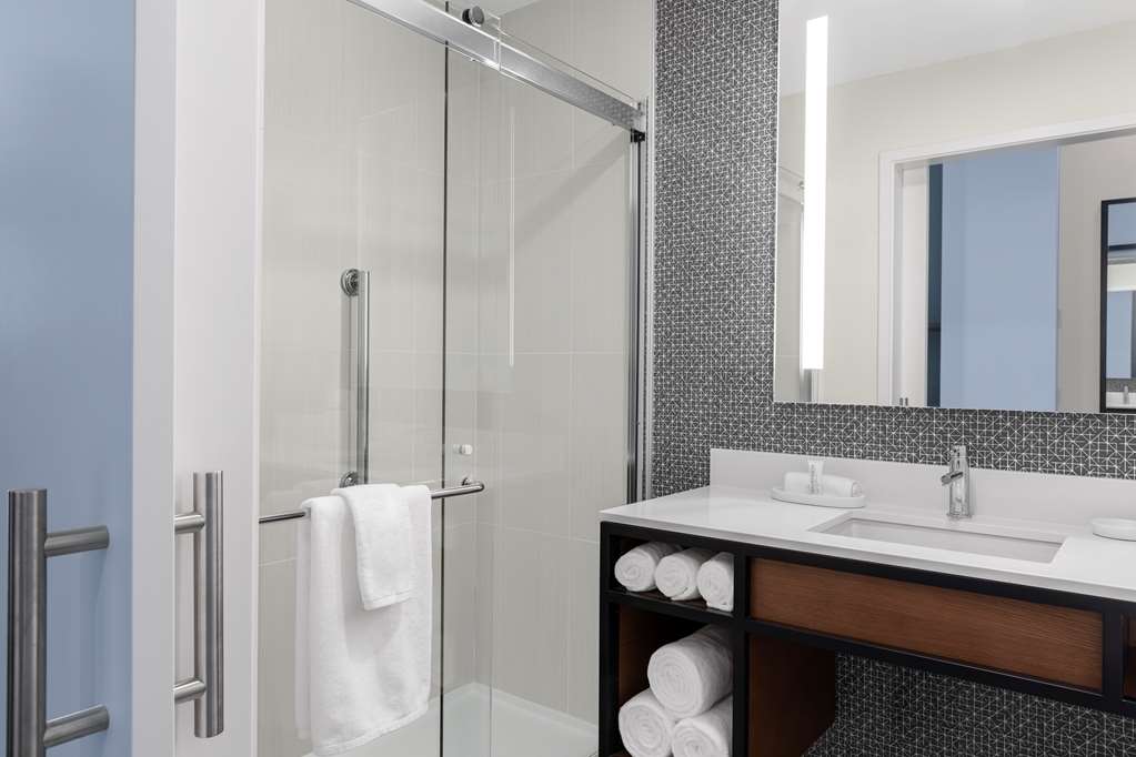 Фото The Fort Sutter Sacramento, Tapestry Collection by Hilton