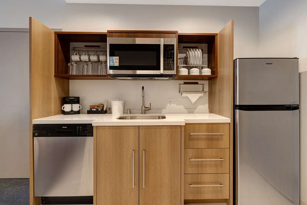 Фото Home2 Suites by Hilton Las Vegas Northwest