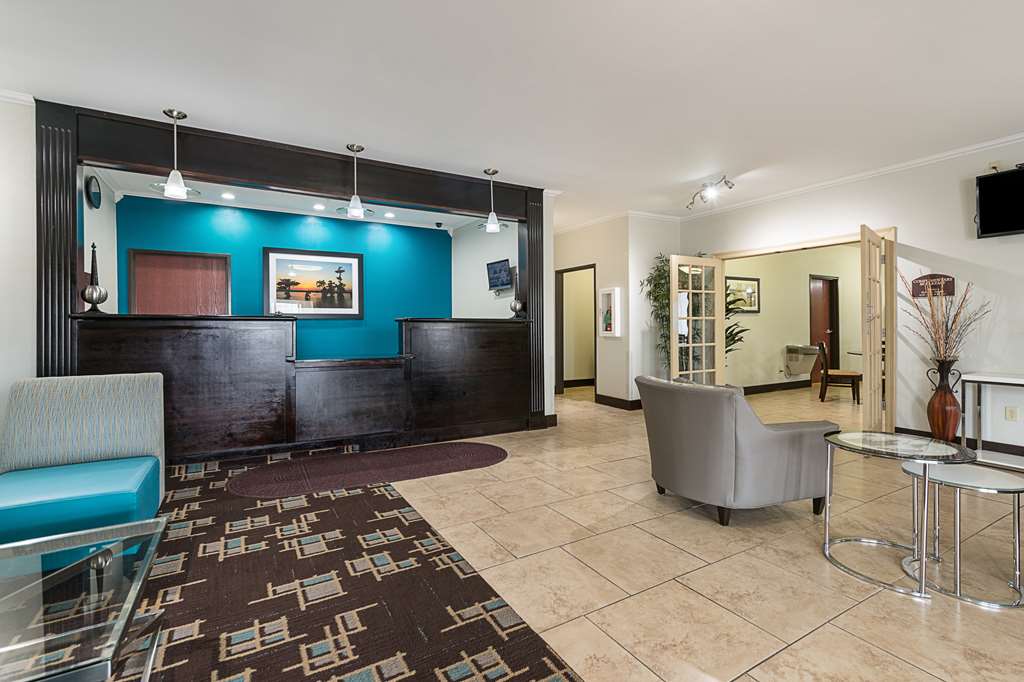Фото Best Western Plus Deridder Inn & Suites