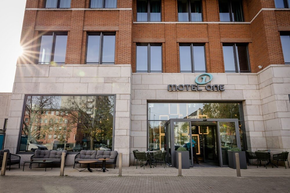 Фото Motel One Wiesbaden