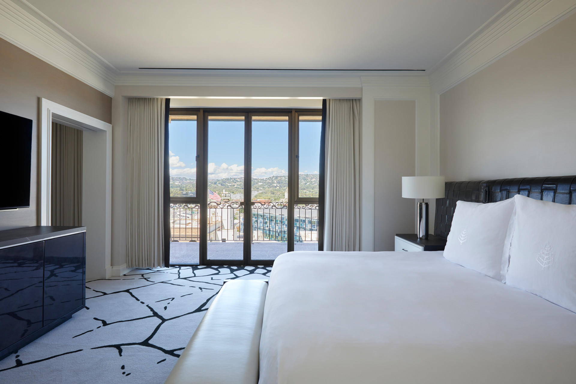 Фото Beverly Wilshire, A Four Seasons Hotel