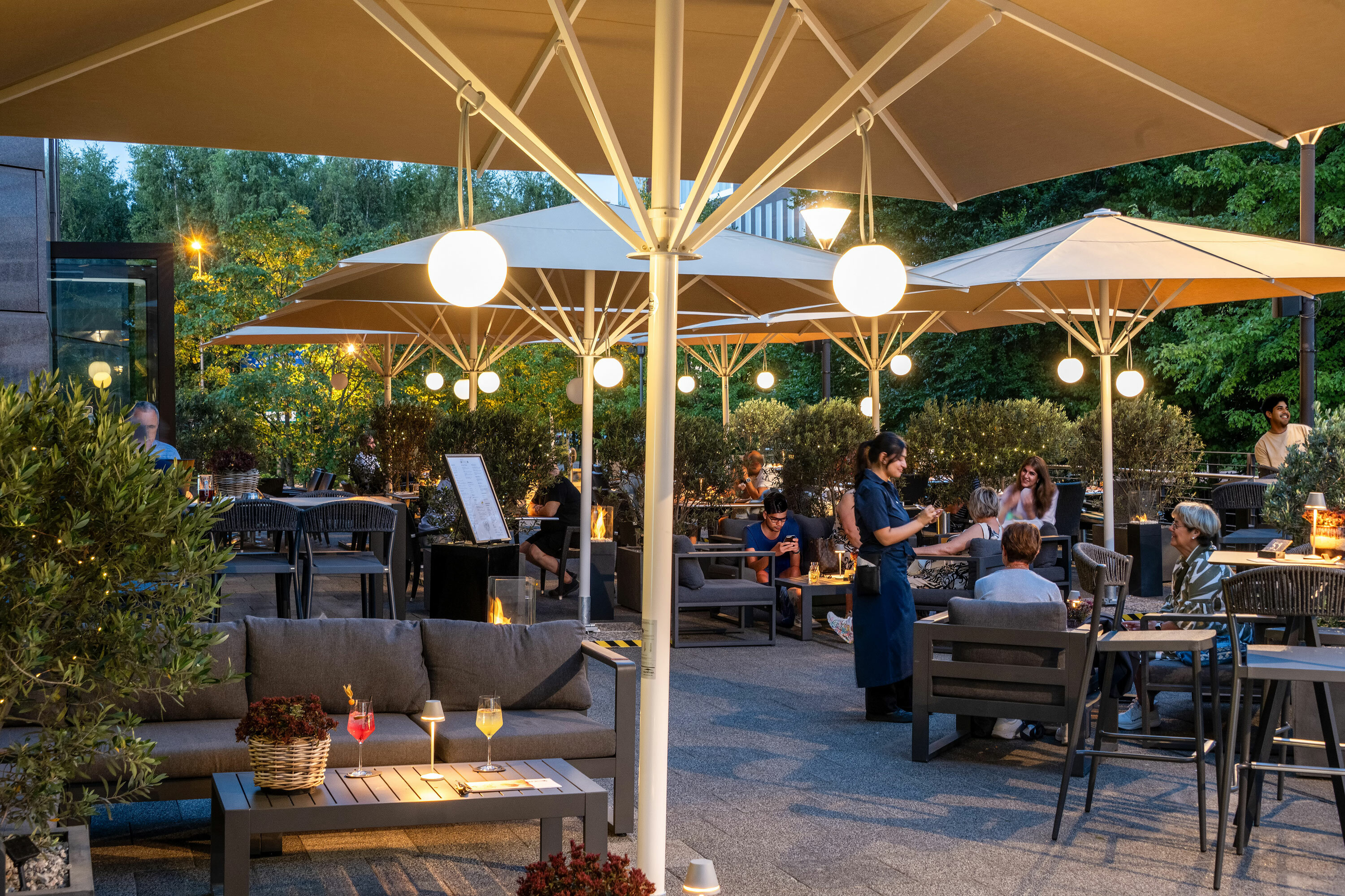 Фото Maritim Hotel Dusseldorf