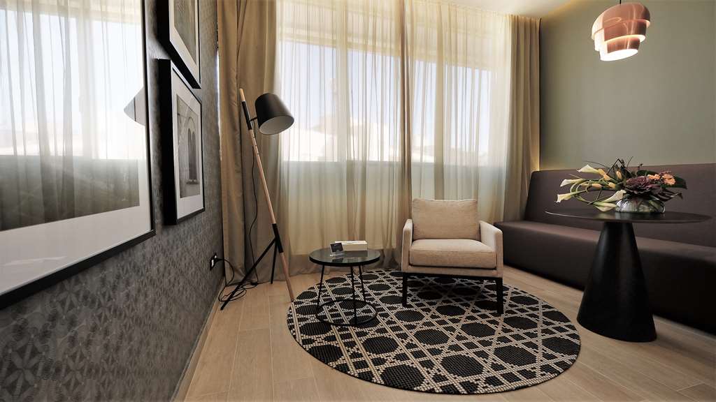Фото Radisson Blu Hotel, Beirut Verdun
