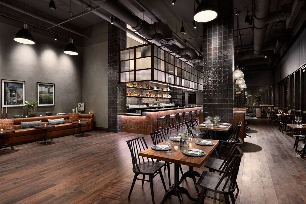 Фото Valley Hotel Homewood Birmingham, Curio Collection by Hilton