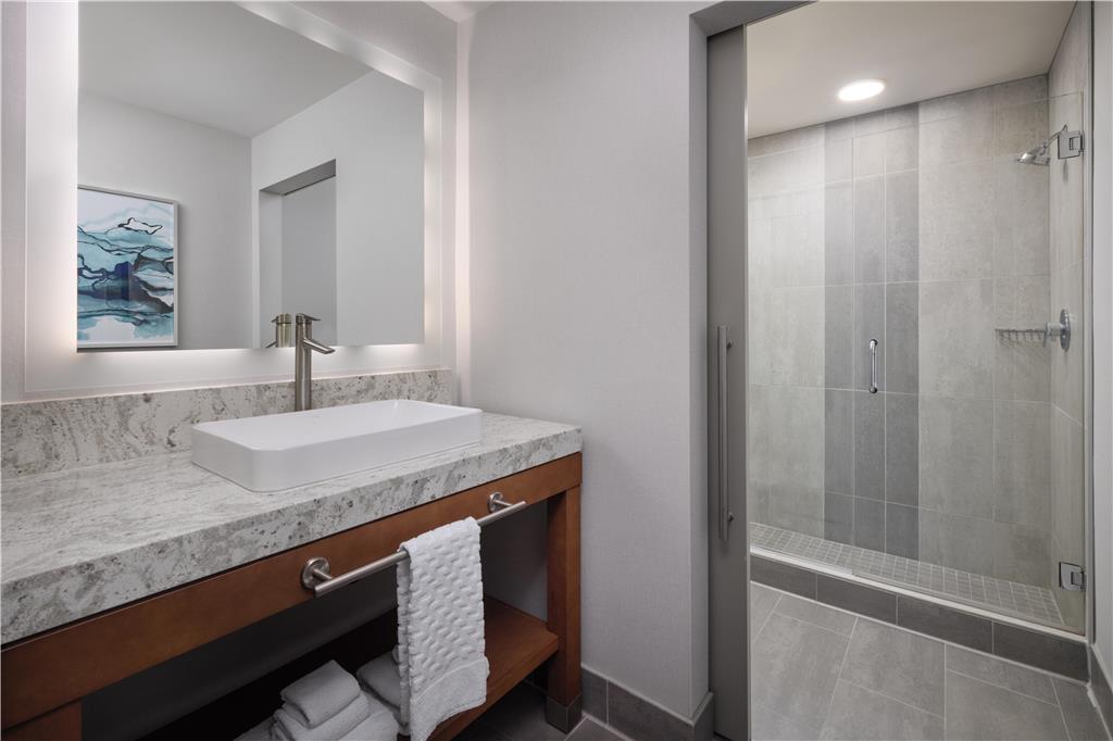 Фото Best Western Premier Hotel at Fisher's Landing