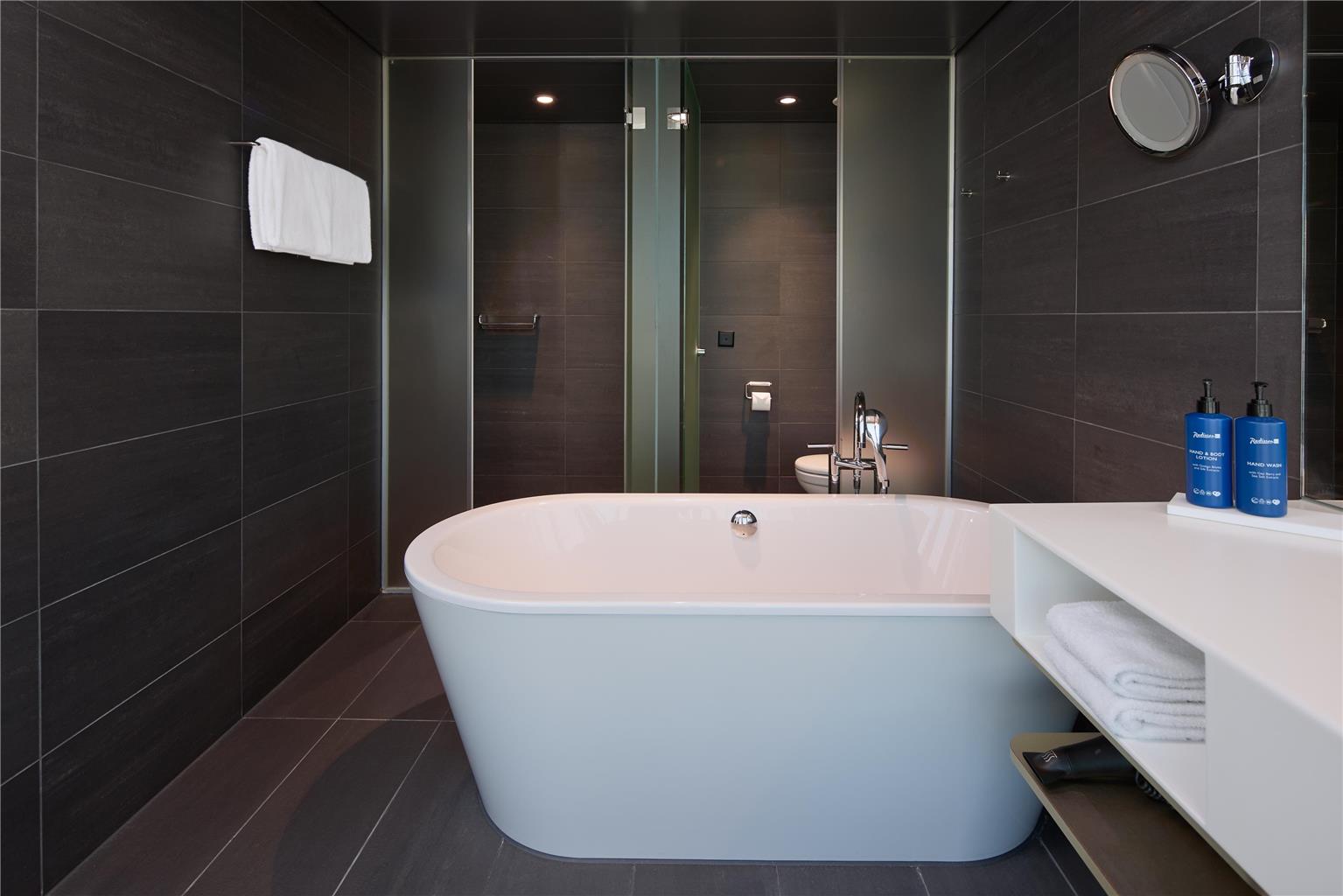 Фото Radisson Blu Hotel, Lucerne