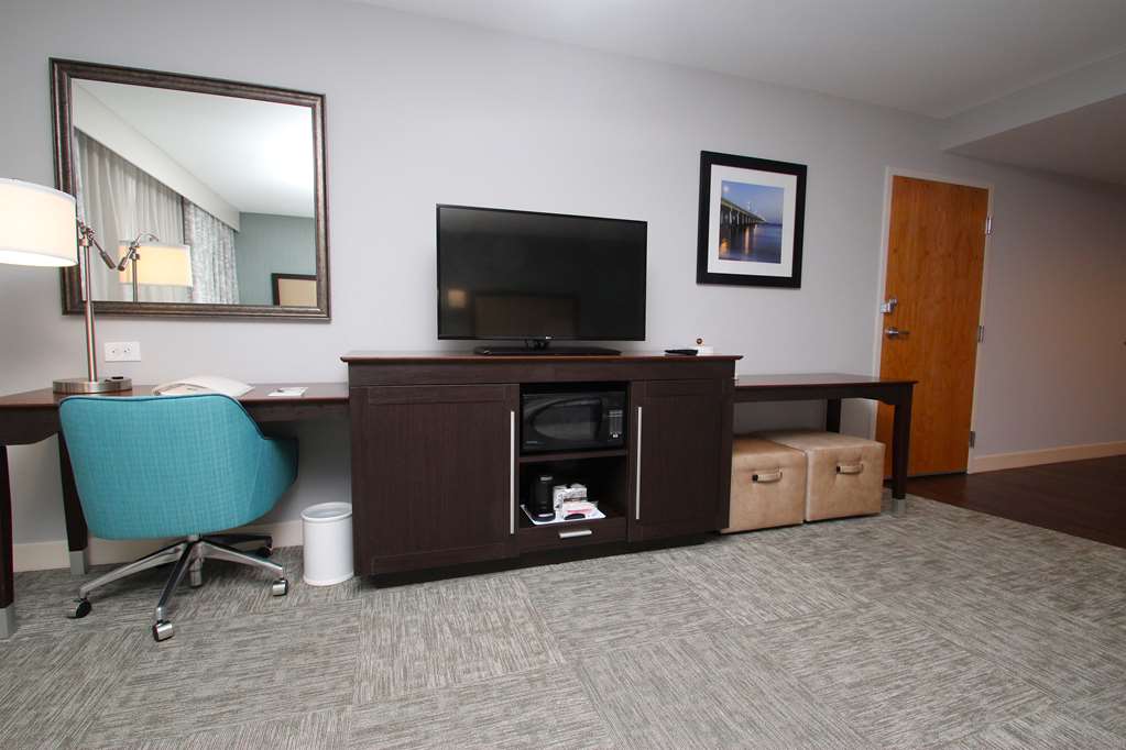 Фото Hampton Inn Suffolk