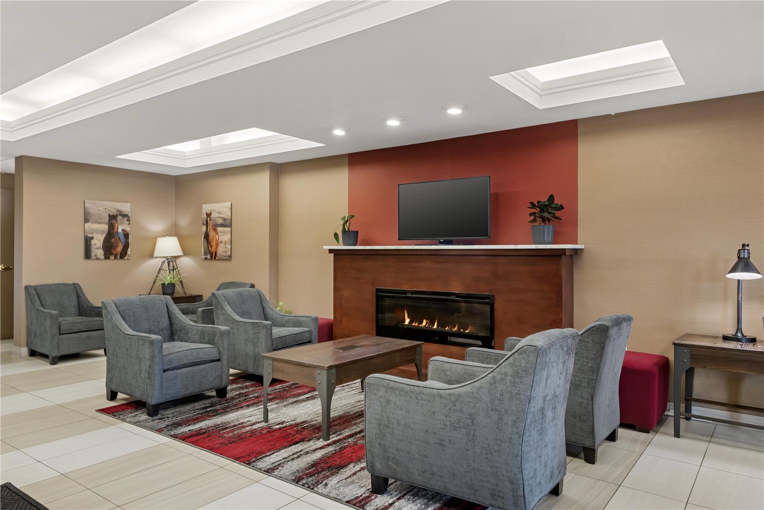 Фото Best Western Plus Red Deer Inn & Suites