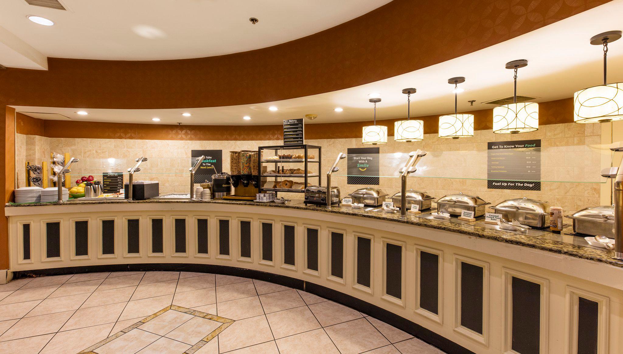 Фото Holiday Inn Austin Midtown, an Ihg Hotel