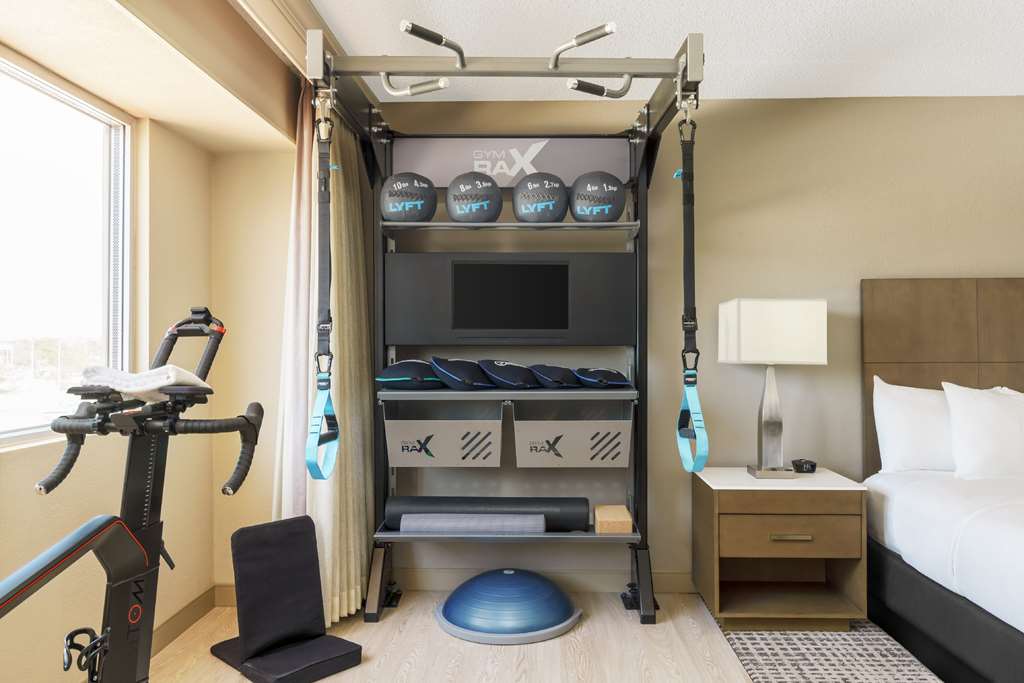 Фото DoubleTree by Hilton Orlando Airport