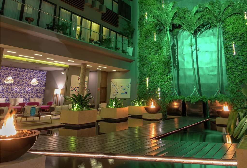 Фото Апартаменты The Fives Downtown Hotel & Residences, Curio Collection by Hilton