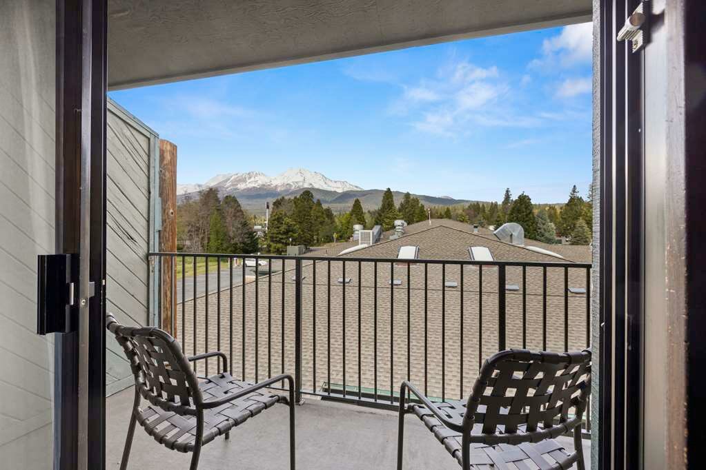 Фото Best Western Plus Tree House