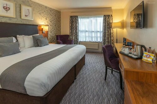 Гостиница Gloucester Robinswood Hotel, Bw Signature Collection в Глостере