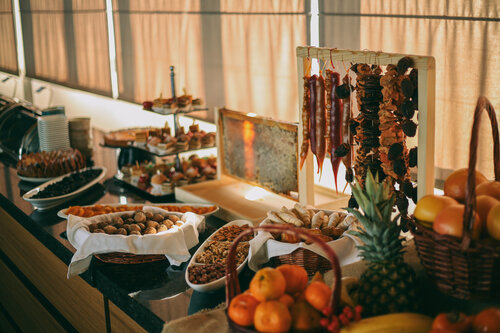 Гостиница Gino Seaside Tbilisi, trademark Collection by Wyndham в Тбилиси