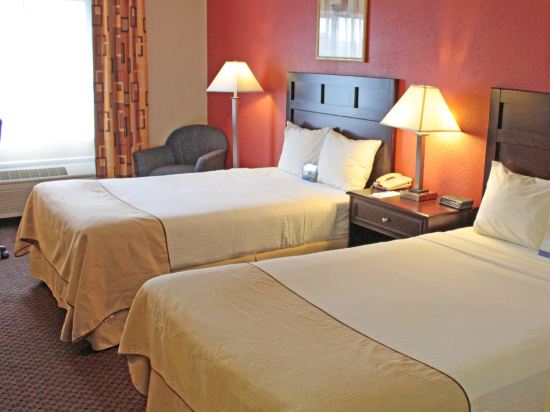 Фото Baymont by Wyndham Battle Creek Downtown