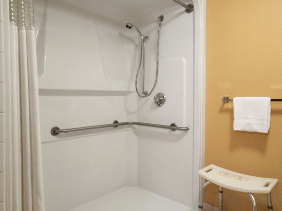 Фото Ramada by Wyndham Surrey/Langley